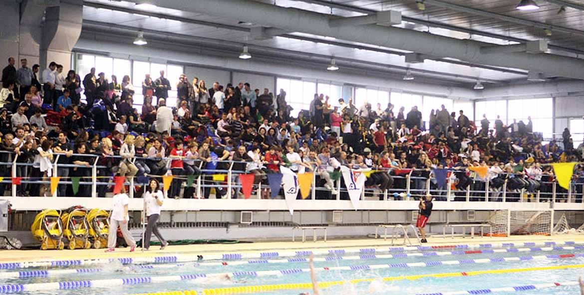 kosmo sto posidoneio pisina thessaloniki