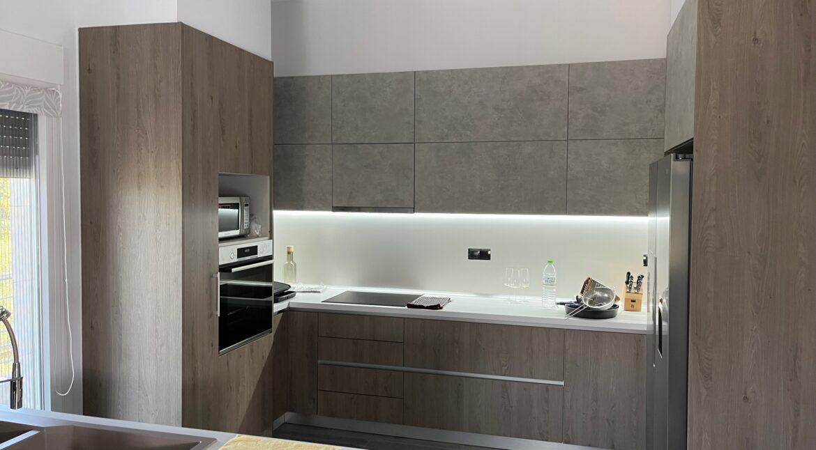 Χρήση αντλίας θερμότητας και FCU για ψύξη και θέρμανση σε μονοκατοικία